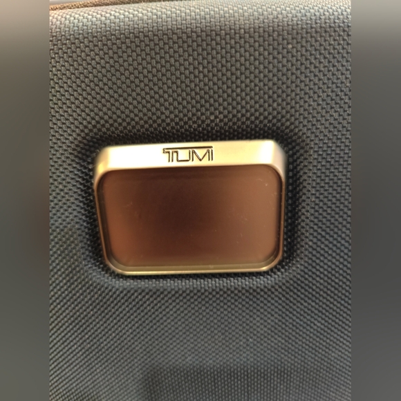 Tumi Continental Front Pocket Carry-On Spinner 21” Navy Expandable TSA Lock NEW - Picture 11 of 12